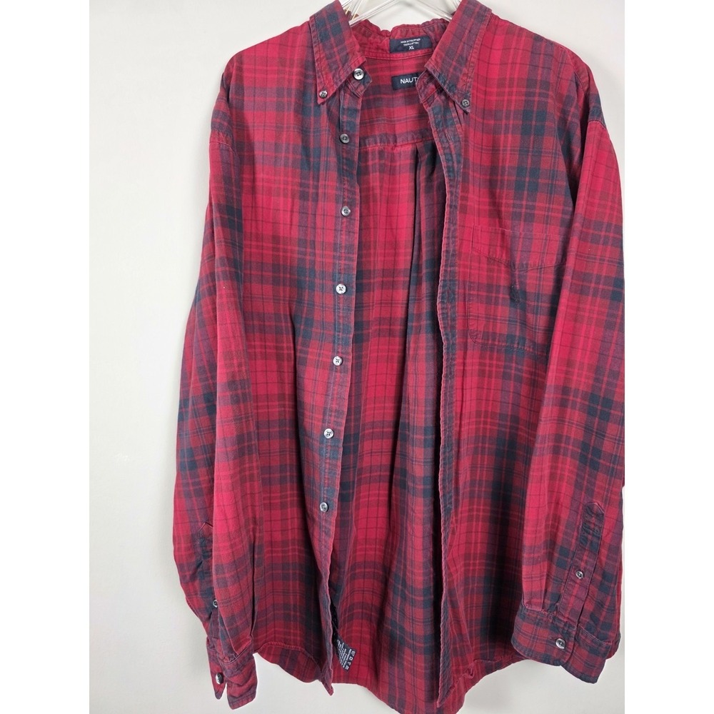 Nautica Mens XL Red Black Plaid Flannel Button Down‎ Shirt Farm Chores Preppy